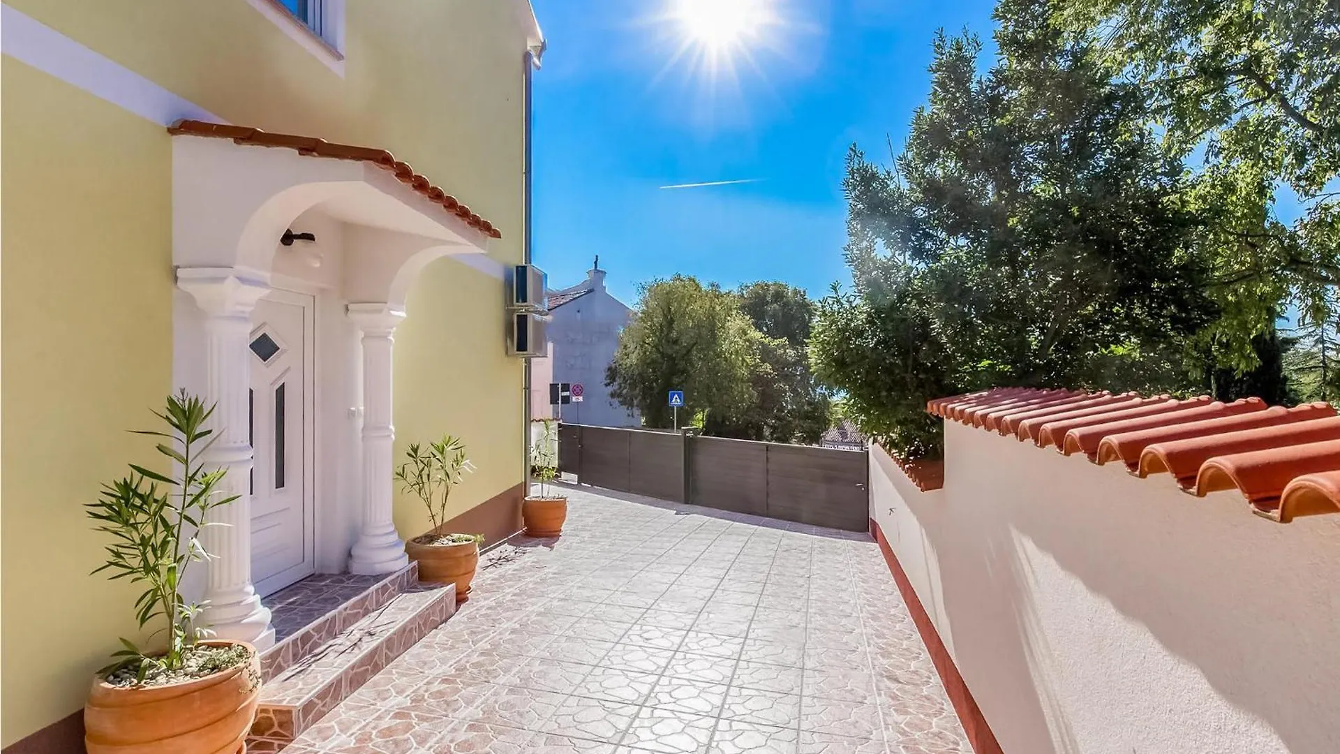 Stunning Home In Dramalj With Kitchen 0*,